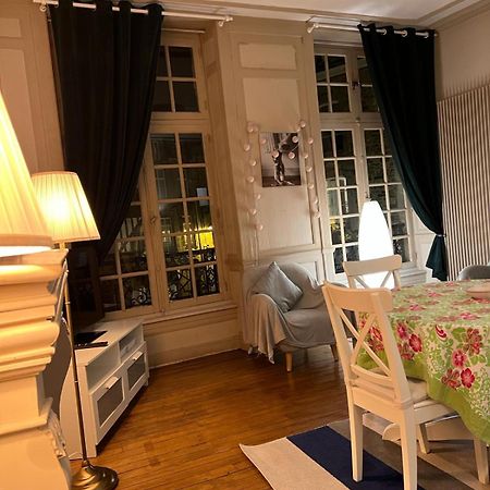 Eglantine Appartement Centre Historique De ディナン エクステリア 写真