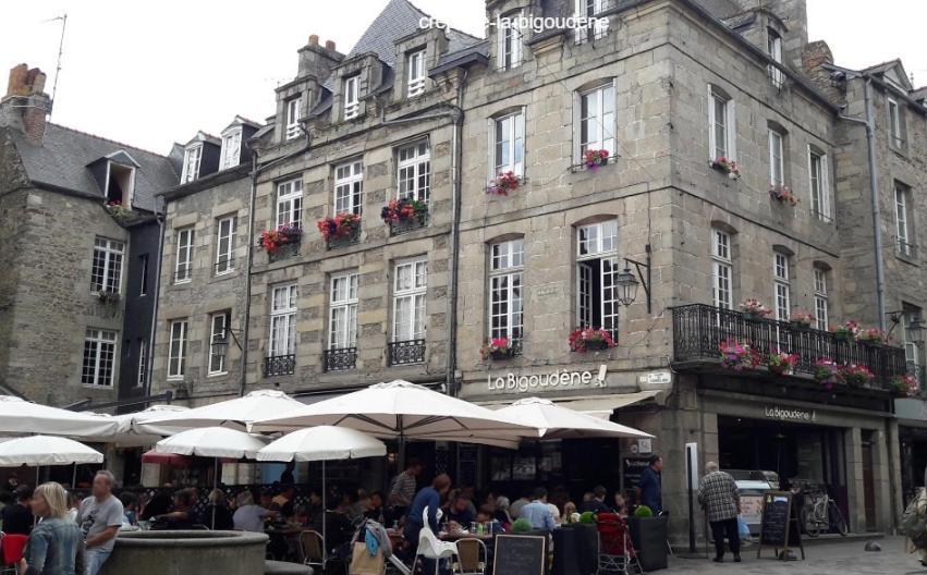Eglantine Appartement Centre Historique De ディナン エクステリア 写真