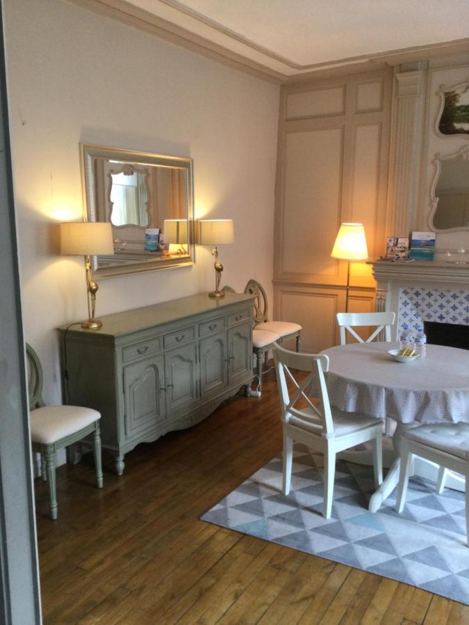 Eglantine Appartement Centre Historique De ディナン エクステリア 写真